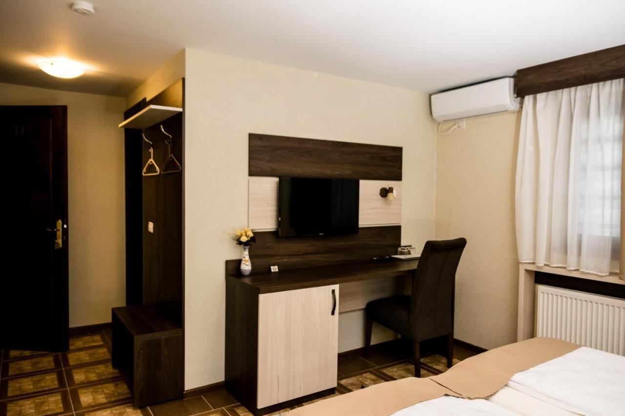 Domino Residence Zimandcuz Экстерьер фото