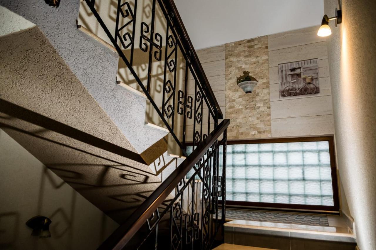 Domino Residence Zimandcuz Экстерьер фото